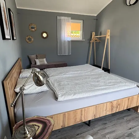 Smokva Apartment *