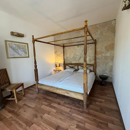 Smokva Apartment *