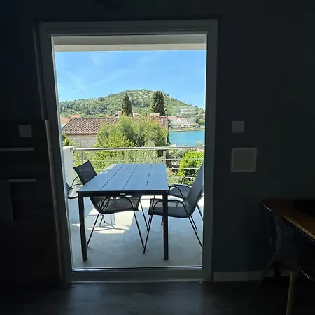 Apartment Smokva Tisno